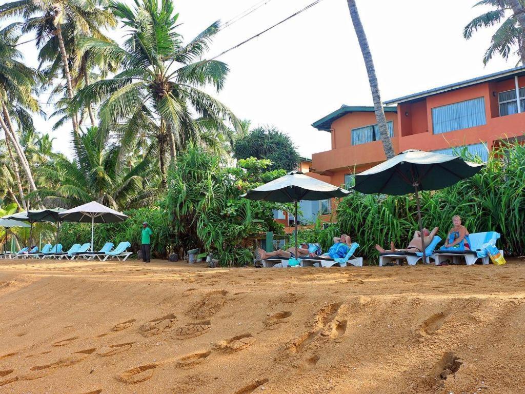 Oyo 246 Roy Villa Beach Hotel Kalutara Eksteriør billede