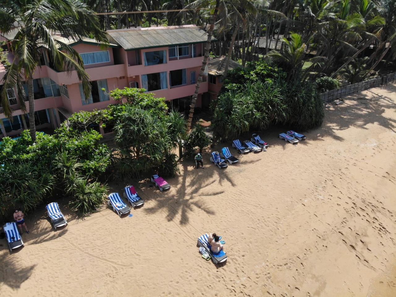 Oyo 246 Roy Villa Beach Hotel Kalutara Eksteriør billede